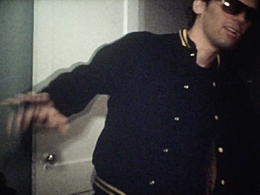 557